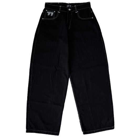 BLACK CONTRAST STITCH